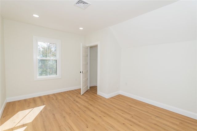 84 Pembroke Avenue, Providence, RI 02908