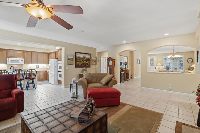 777 Jonabel Way, Oakdale, CA 95361