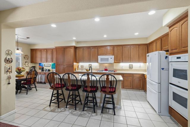 777 Jonabel Way, Oakdale, CA 95361