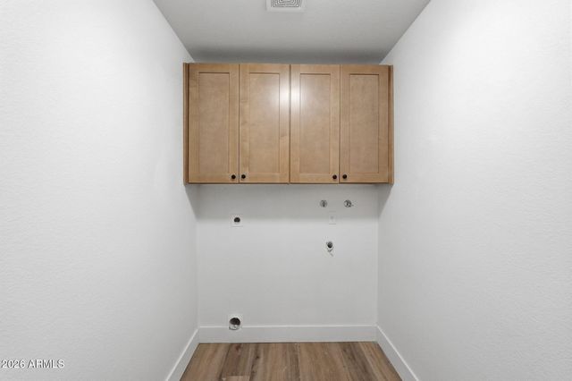 2625 E ISABELLA Avenue, Mesa, AZ 85204