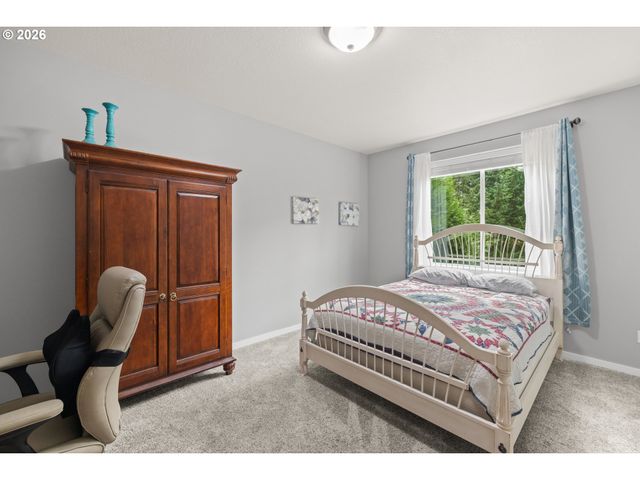 906 36TH Pl, Forest Grove, OR 97116