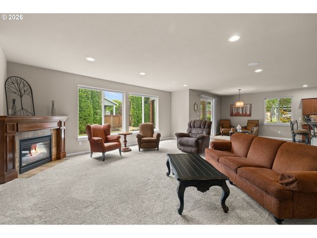 906 36TH Pl, Forest Grove, OR 97116
