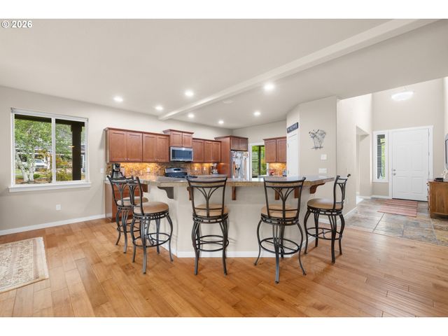 906 36TH Pl, Forest Grove, OR 97116