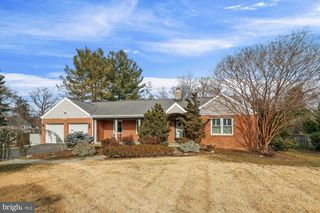 6448 SLEEPY RIDGE RD, Falls Church, VA 22042