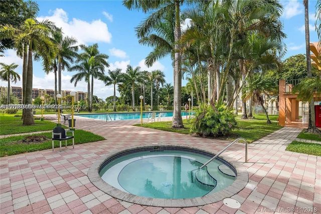 9350 Fontainebleau Blvd 209, Miami, FL 33172