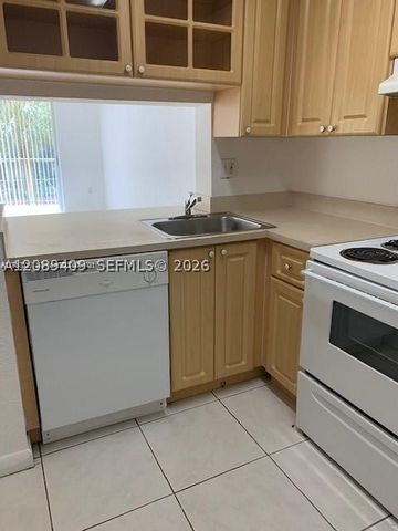 9350 Fontainebleau Blvd 209, Miami, FL 33172