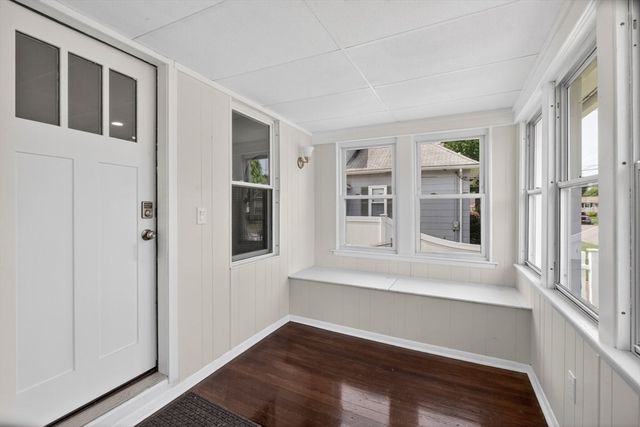 79 Kaveney St, Chicopee, MA 01020