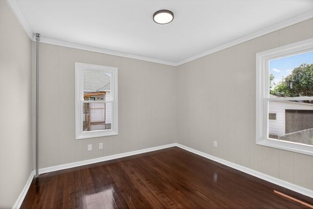 79 Kaveney St, Chicopee, MA 01020