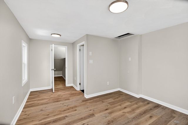 79 Kaveney St, Chicopee, MA 01020