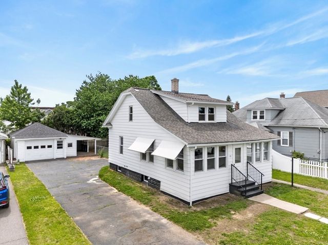 79 Kaveney St, Chicopee, MA 01020
