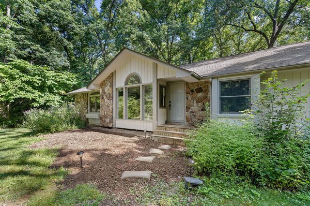 7105 W RIVER OAKS RD, Columbia, MO 65203