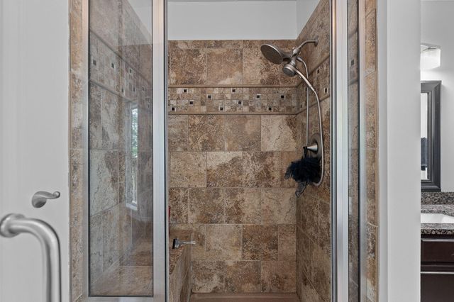 7105 W RIVER OAKS RD, Columbia, MO 65203