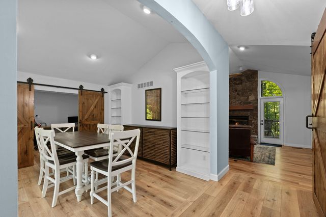 7105 W RIVER OAKS RD, Columbia, MO 65203