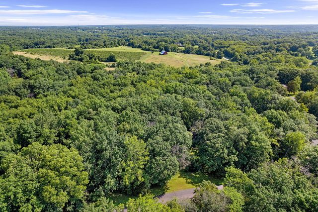 7105 W RIVER OAKS RD, Columbia, MO 65203