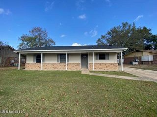 161 Mary Ellen Drive, D'iberville, MS 39540