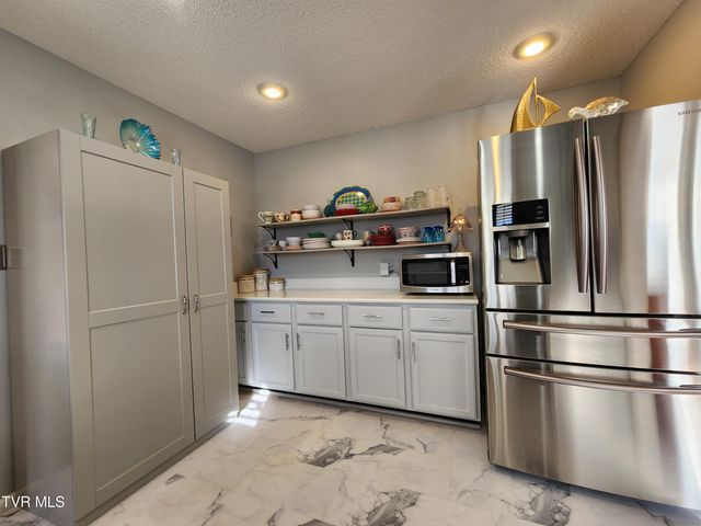 15512 Woodstone Circle, Bristol, VA 24202