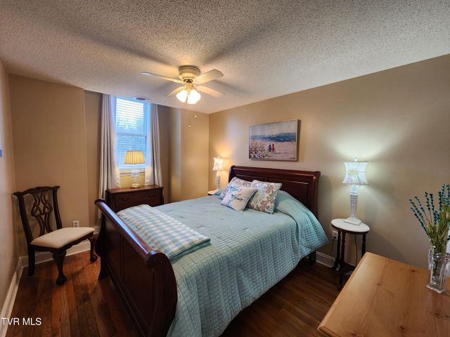 15512 Woodstone Circle, Bristol, VA 24202