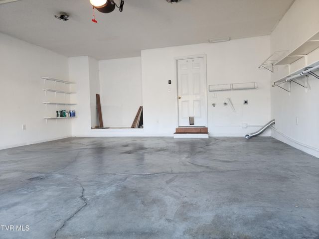 15512 Woodstone Circle, Bristol, VA 24202