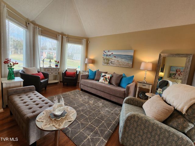 15512 Woodstone Circle, Bristol, VA 24202