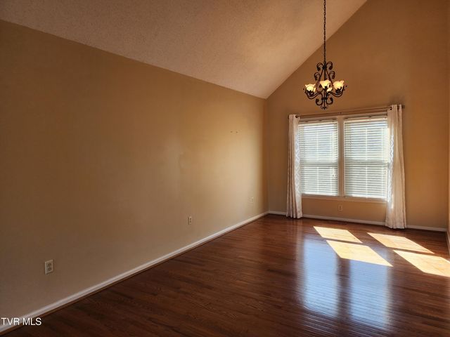 15512 Woodstone Circle, Bristol, VA 24202