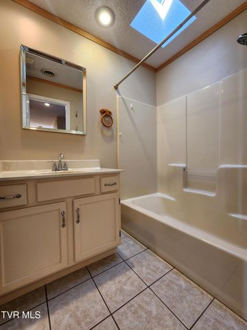 15512 Woodstone Circle, Bristol, VA 24202