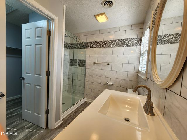 15512 Woodstone Circle, Bristol, VA 24202