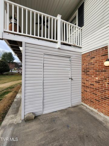 15512 Woodstone Circle, Bristol, VA 24202