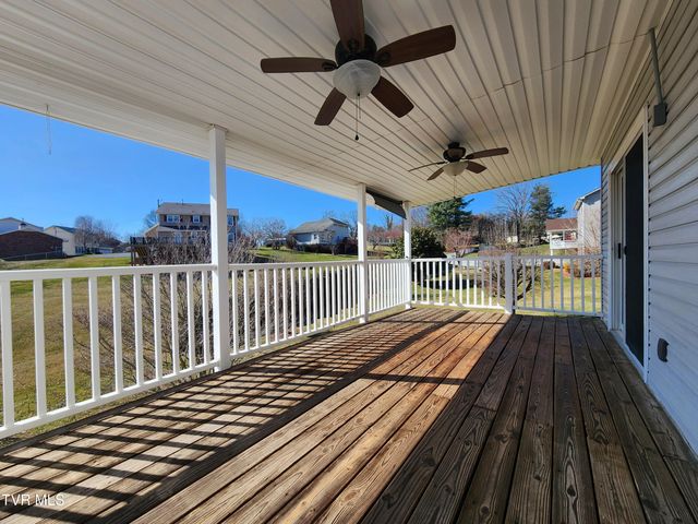 15512 Woodstone Circle, Bristol, VA 24202