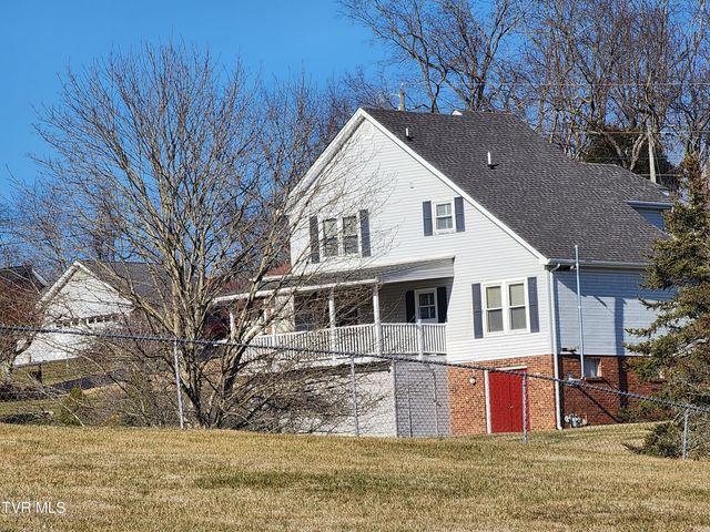 15512 Woodstone Circle, Bristol, VA 24202