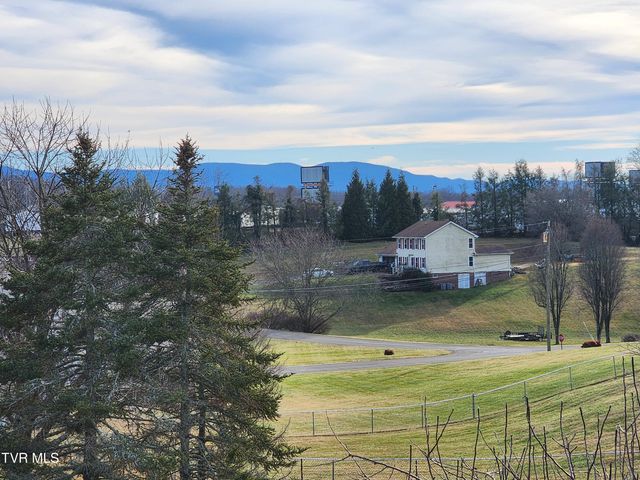 15512 Woodstone Circle, Bristol, VA 24202