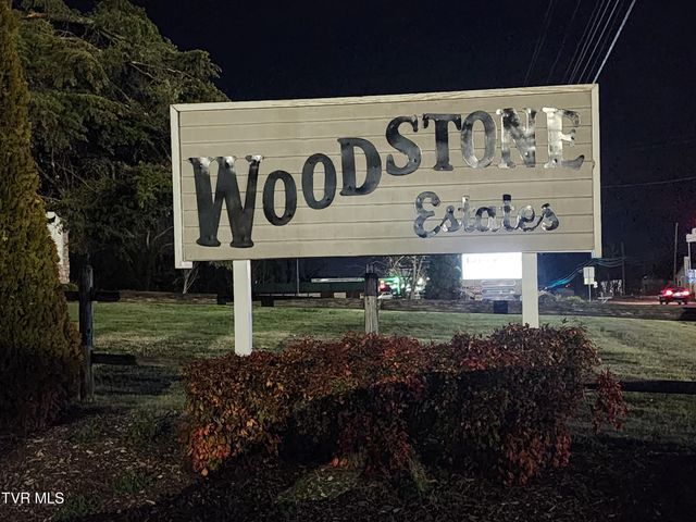 15512 Woodstone Circle, Bristol, VA 24202