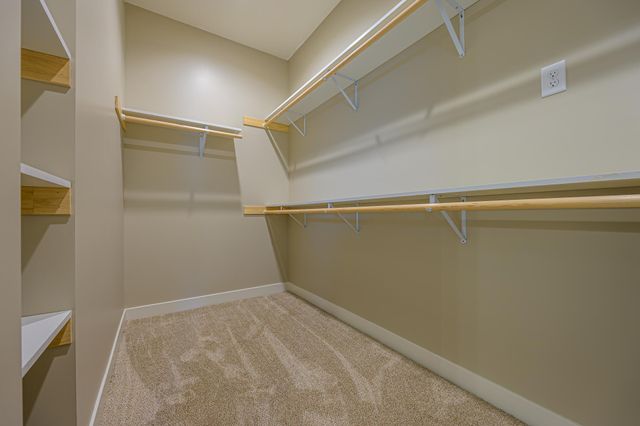 1308 Sherwood Street SE, Hutchinson, MN 55350