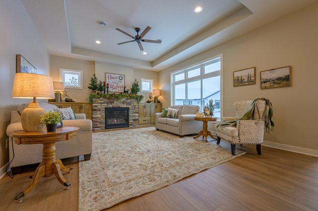 1308 Sherwood Street SE, Hutchinson, MN 55350