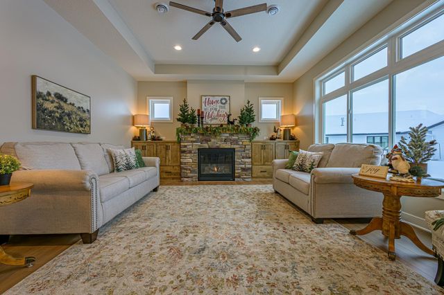 1308 Sherwood Street SE, Hutchinson, MN 55350