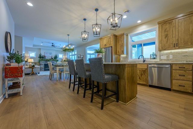 1308 Sherwood Street SE, Hutchinson, MN 55350