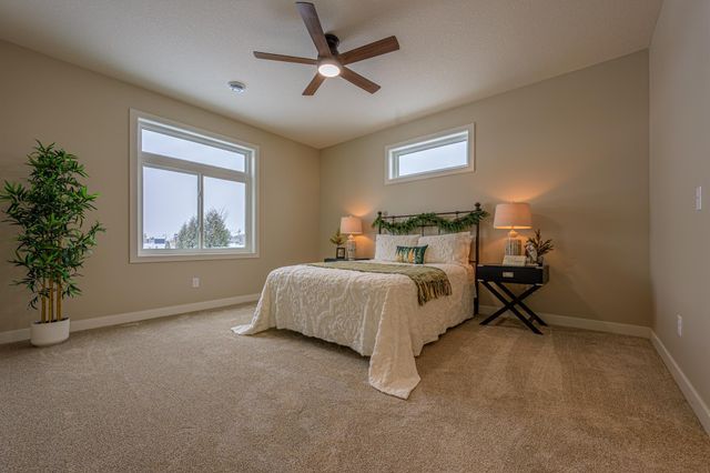 1308 Sherwood Street SE, Hutchinson, MN 55350