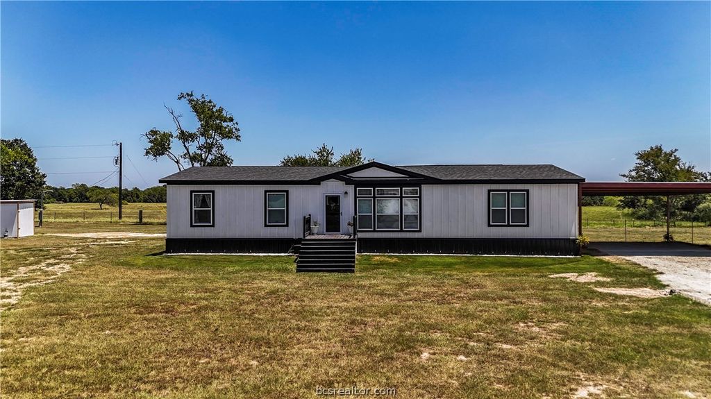 2424 Bridges Road, Normangee, TX 77871 — photo 2