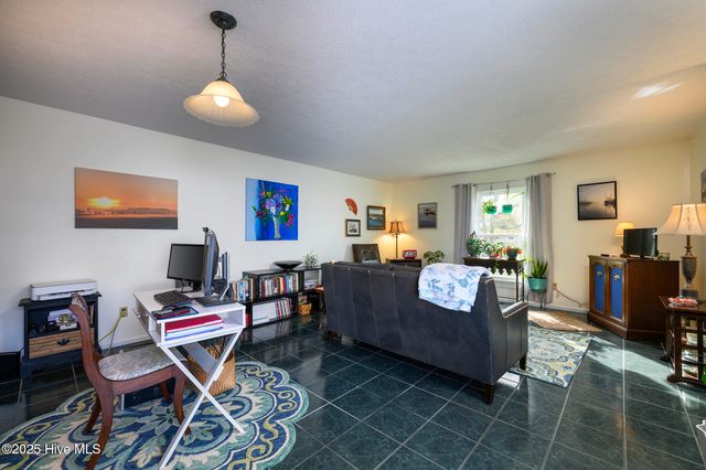 608 Church Street, Oriental, NC 28571