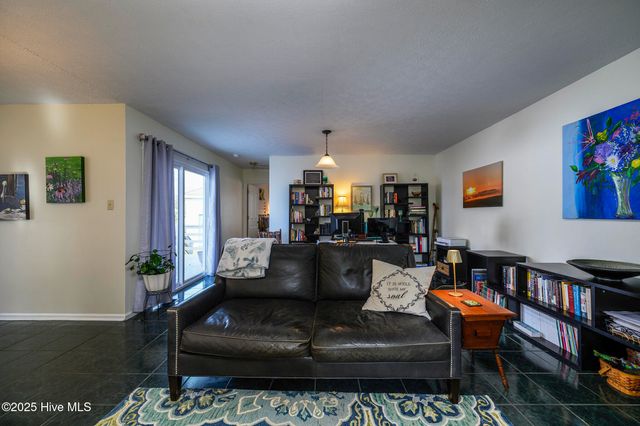 608 Church Street, Oriental, NC 28571