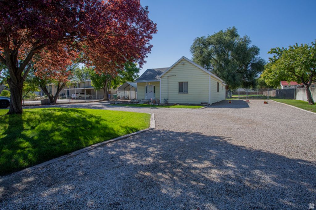 8686 S TEMPLE DR, West Jordan, UT 84088 — photo 3