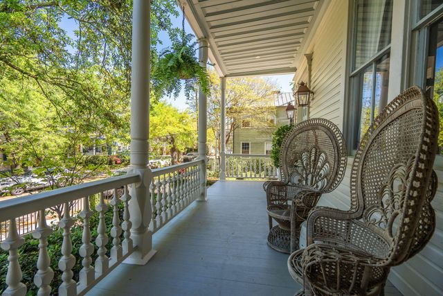 67 Warren Street, Charleston, SC 29403
