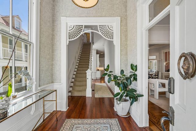 67 Warren Street, Charleston, SC 29403