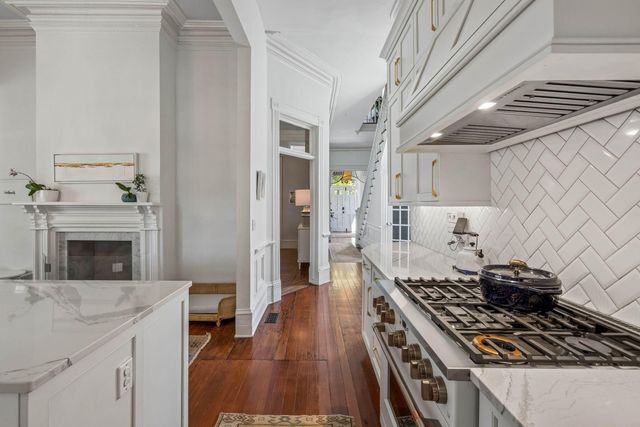67 Warren Street, Charleston, SC 29403