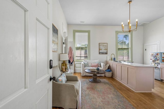 67 Warren Street, Charleston, SC 29403