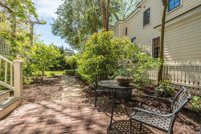 67 Warren Street, Charleston, SC 29403