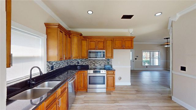 10107 N 14TH STREET, Tampa, FL 33612