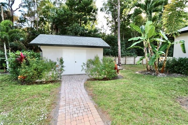 2061 Santa Barbara BLVD, Naples, FL 34116