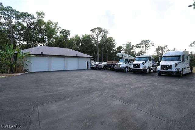 2061 Santa Barbara BLVD, Naples, FL 34116