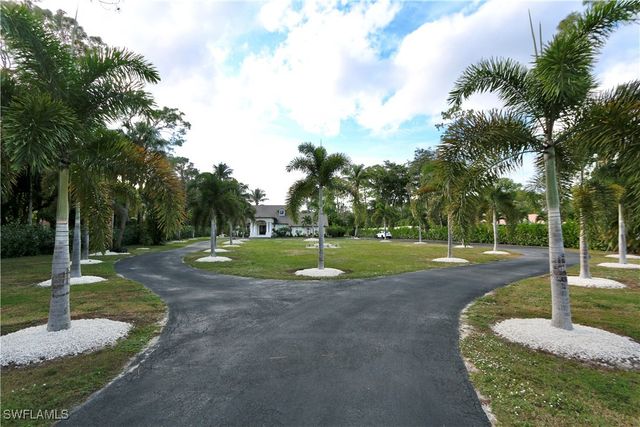 2061 Santa Barbara BLVD, Naples, FL 34116