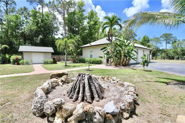 2061 Santa Barbara BLVD, Naples, FL 34116